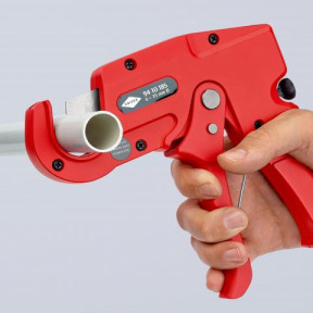 Труборез для полимерных труб KNIPEX 94 10 185 - фото №4 Труборез для полимерных труб KNIPEX 94 10 185 фото