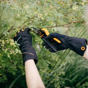 Fiskars (10) (1071153) - Рукавички для догляду за чагарниками Ціна