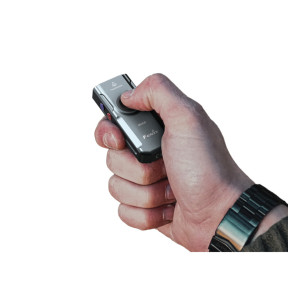 Ліхтар наключний Fenix E06R сірий купити