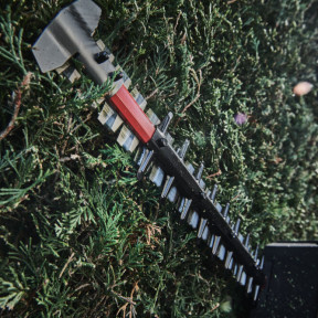 Кусторез аккумуляторный MILWAUKEE M18 FHET45-0 в Украине