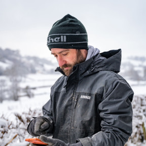 Шапка водонепроникна Dexshell Beanie Reflective Logo чорна з лого S/M 56-58 см в Україні