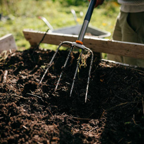 Fiskars Ergonomic (1070678) - Вилы для компоста фото