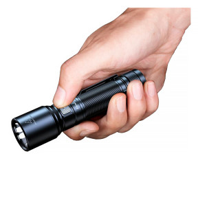 Фонарь ручной Fenix C6V3.0 фото