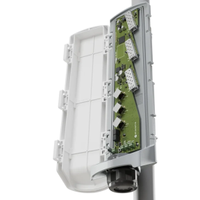 MikroTik GPERx6 (CSS606-1G-2GI-3S+OUT) – Внешний коммутатор (3x1G, 3x10G SFP+, PoE, IP66) в Украине