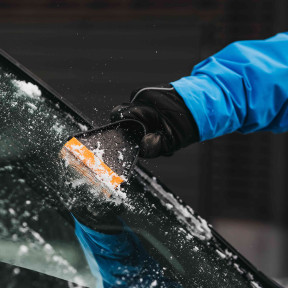 Fiskars Solid 143063 (1019354) - Автомобільний скребок для льоду Ціна