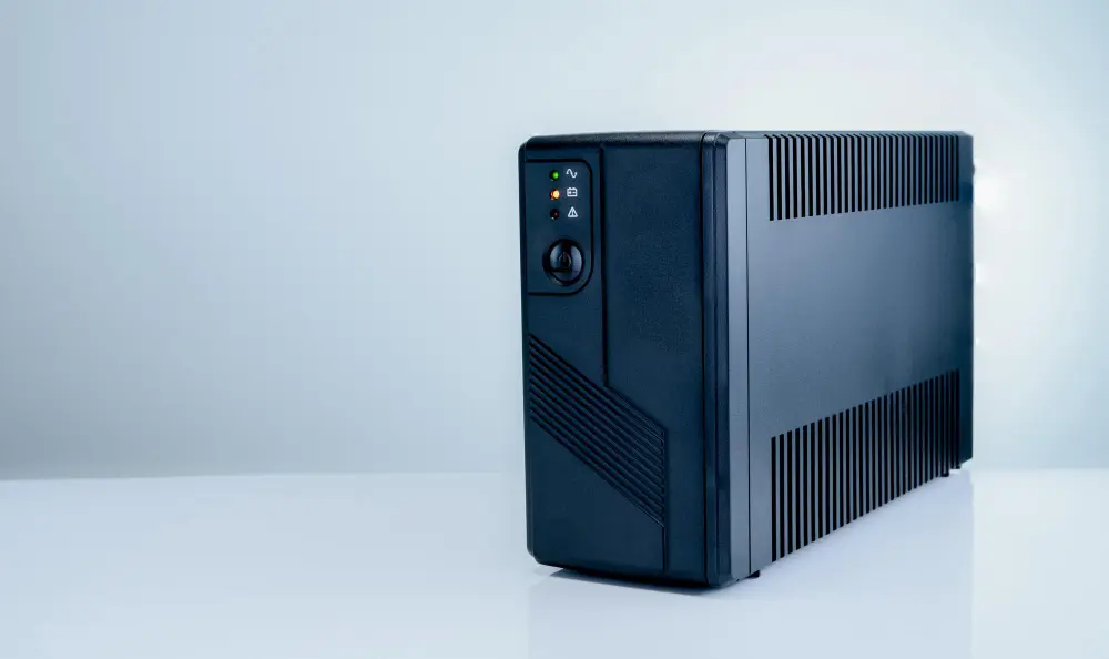 Джерело безперебійного живлення (UPS) для офлайн-відеоспостереження: стабільна робота без інтернету